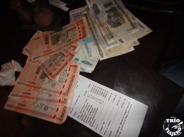 cuenta un millon rublos bielorrusos minsk thumb 1