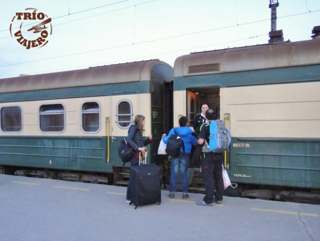 azafata provoditsya tren ex sovietico 1