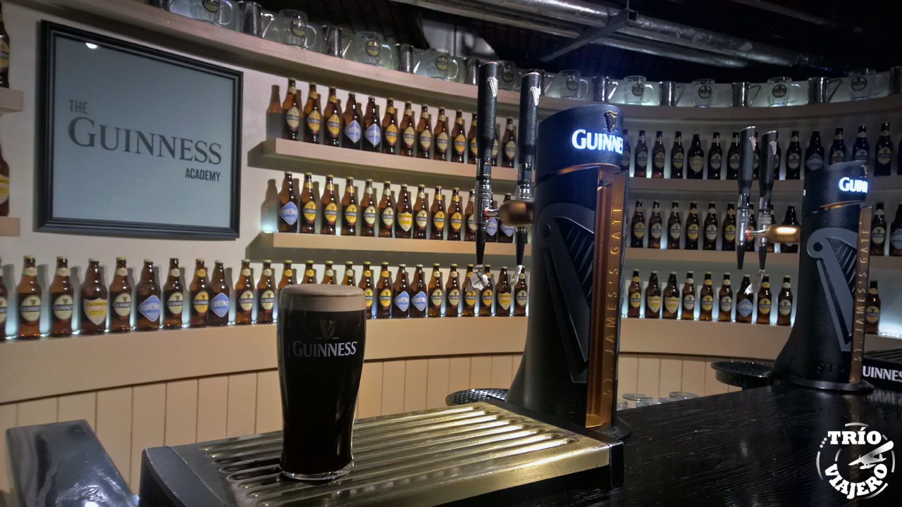 Esta es la barra de bar más larga del mundo (con récord Guinness incluido)